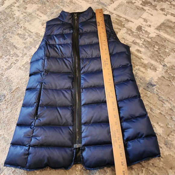 Roots Canada duck down/feathers navy blue long puffer vest. Women's size small. - Picture 16 of 16